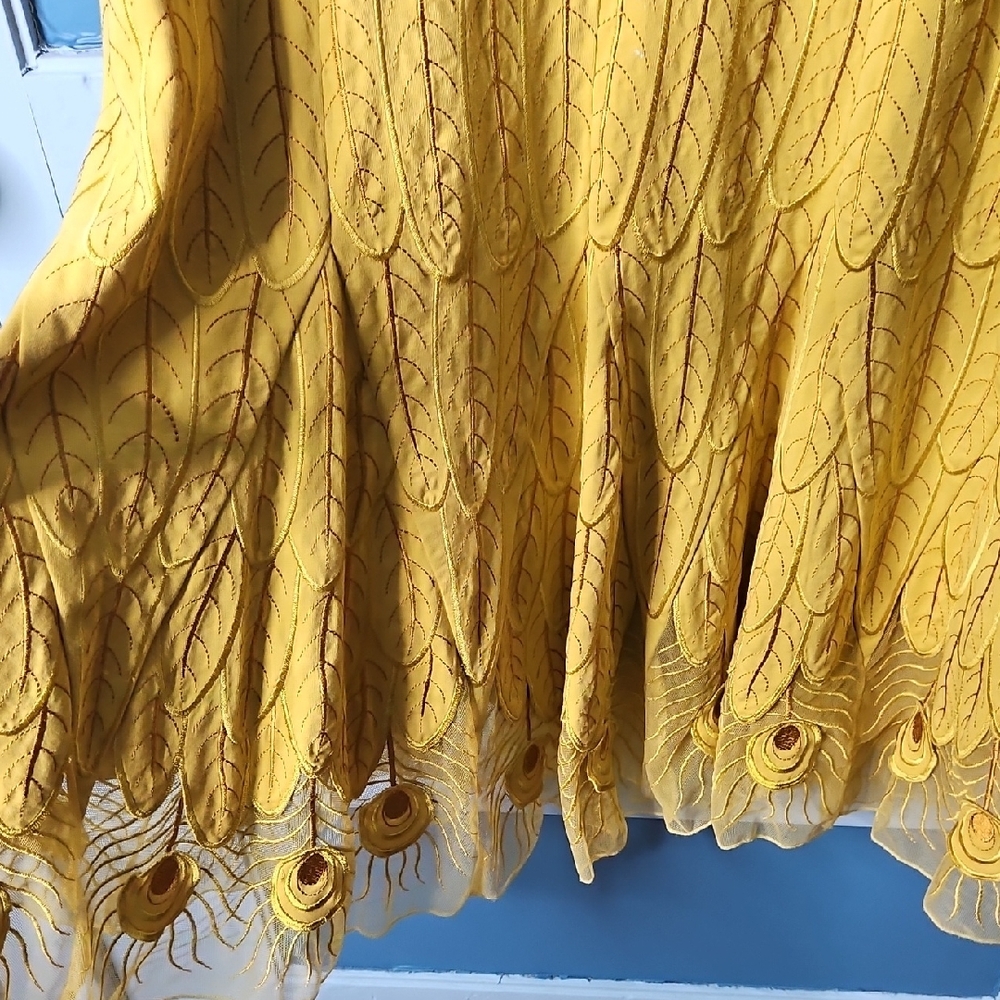 Luxurious Golden Yellow Giovanna Style Dress NWOT - Picture 6 of 15